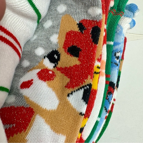 New Christmas themed holiday socks. 9 pairs of trainer socks. - Picture 9 of 12